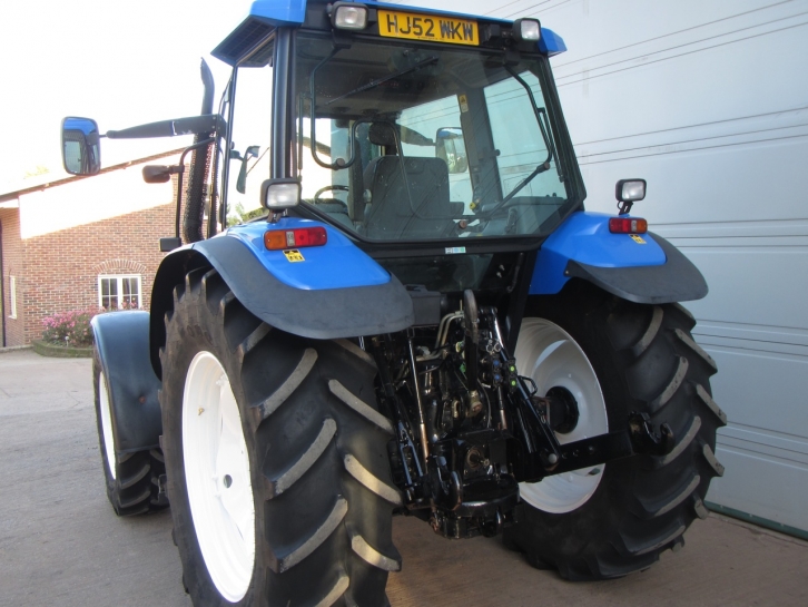 New Holland TS115