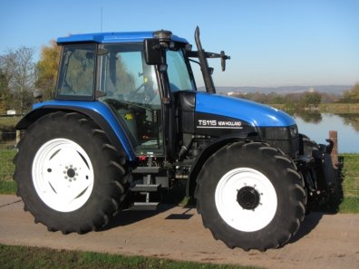 New Holland TS115