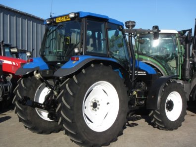 New Holland TS115