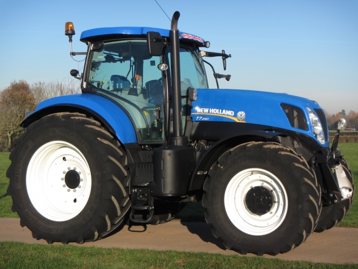 New Holland T7.250