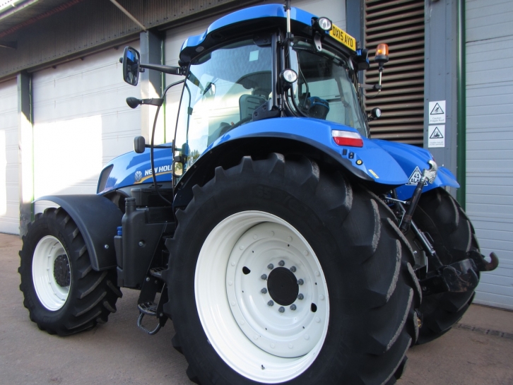 New Holland T7.250