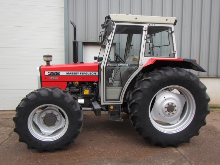 Massey Ferguson 382