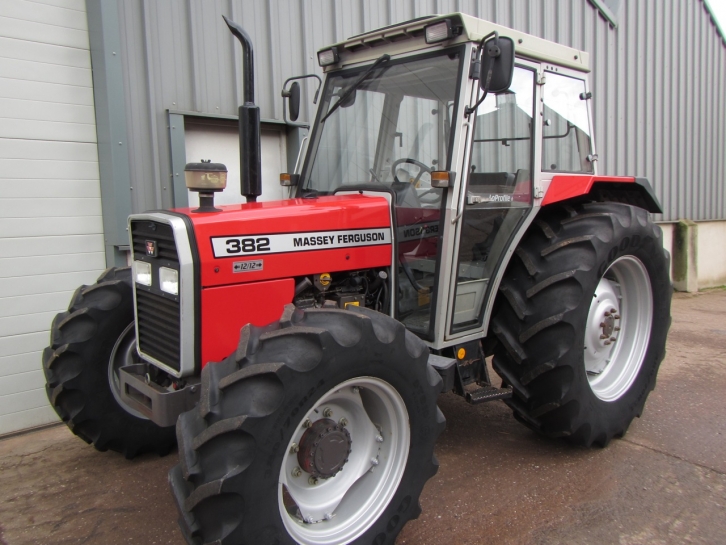 Massey Ferguson 382