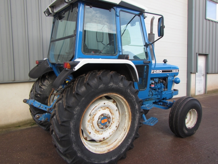 Ford 5610