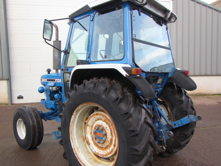 Ford 5610