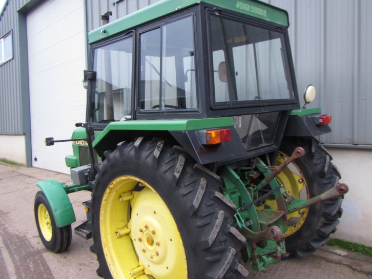 John Deere 1040