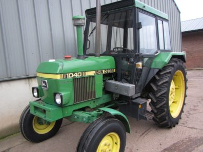 John Deere 1040