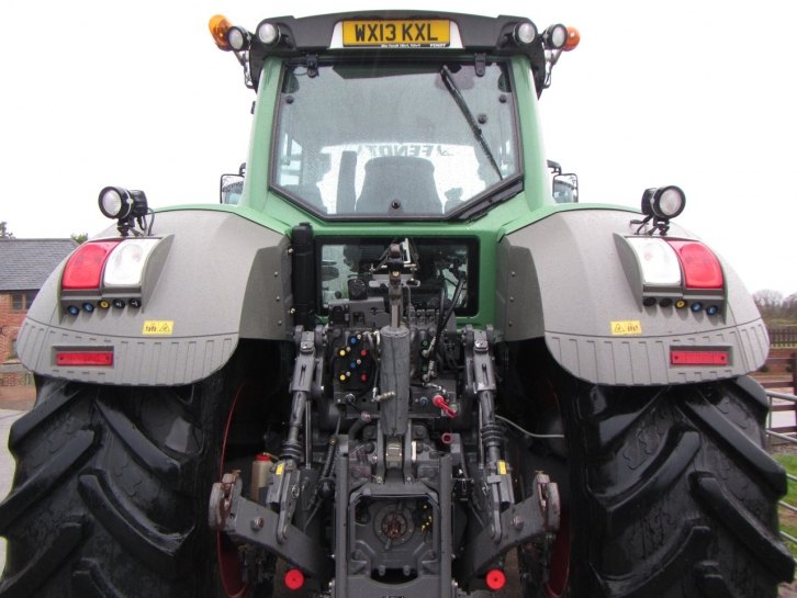 Fendt 824 Profi-Plus