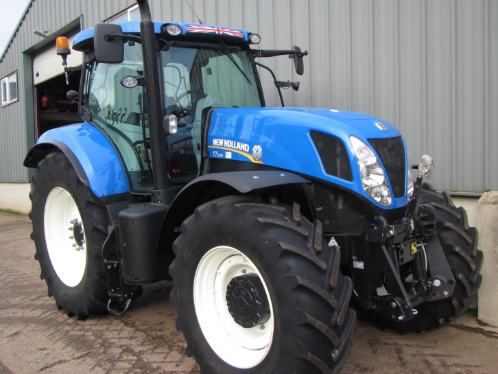 New Holland T7.220