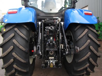 New Holland T7.220