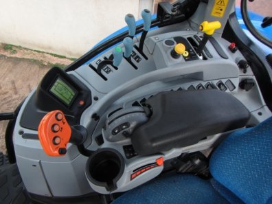 New Holland T7.220