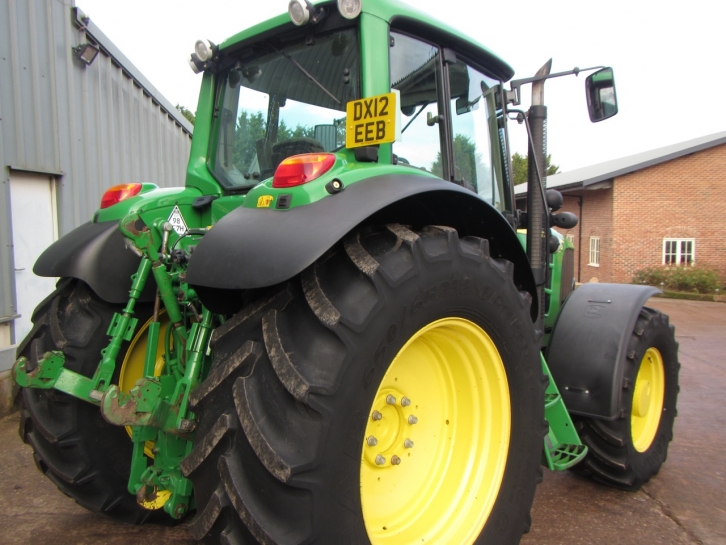 John Deere 6930