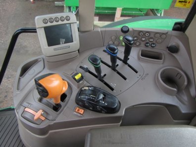 John Deere 6930