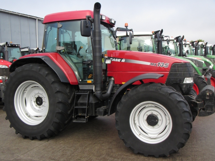Case MX135