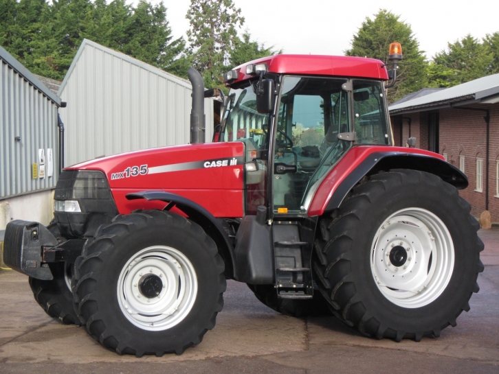 Case MX135