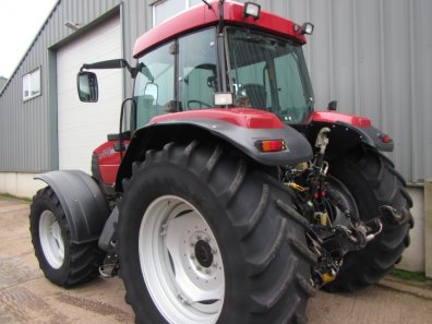 Case MX135