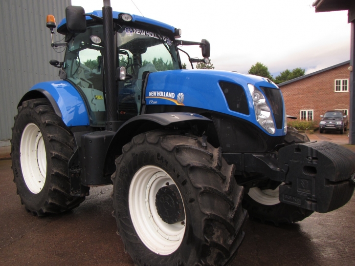 New Holland T7.250