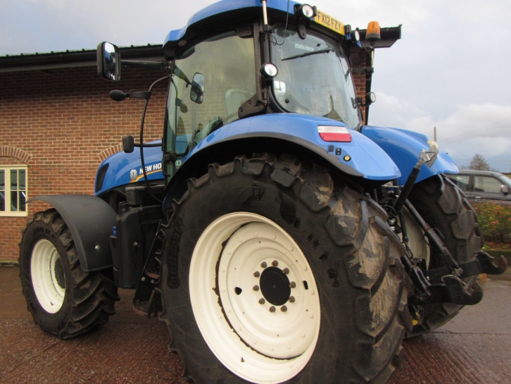 New Holland T7.250