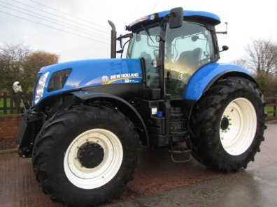 New Holland T7.235