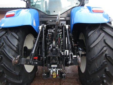 New Holland T7.235