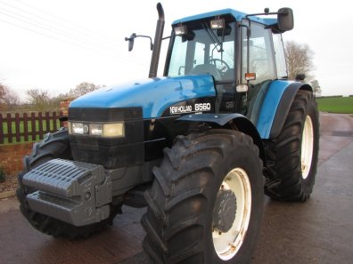New Holland 8560