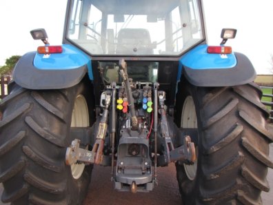 New Holland 8560