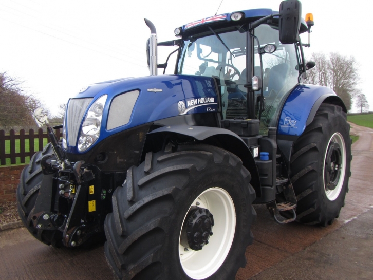 New Holland T7.270 Blue Power