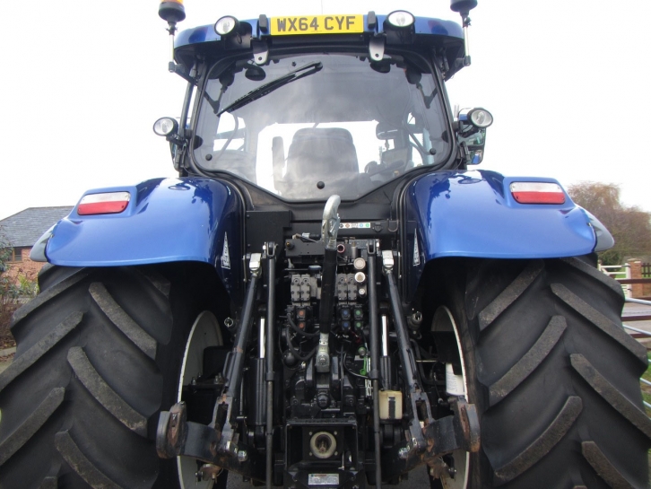 New Holland T7.270 Blue Power