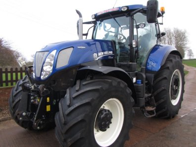 New Holland T7.270 Blue Power