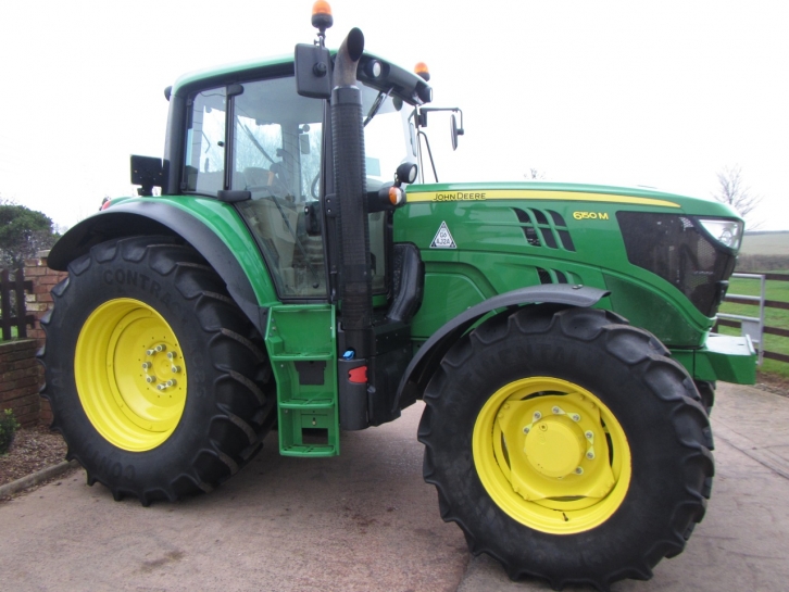 John Deere 6150M