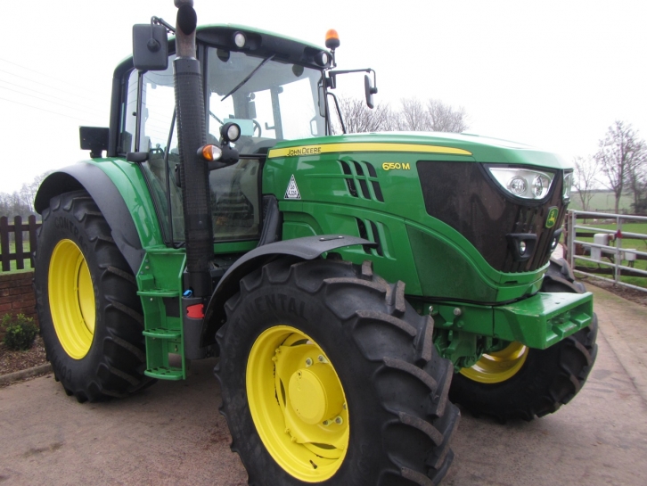 John Deere 6150M