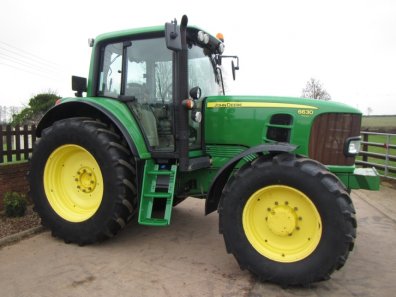 John Deere 6630