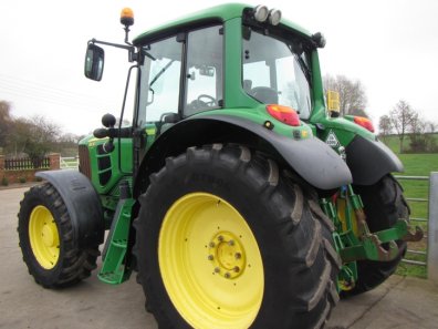 John Deere 6630