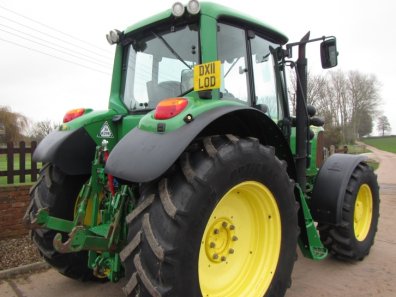 John Deere 6630