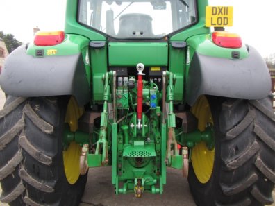 John Deere 6630