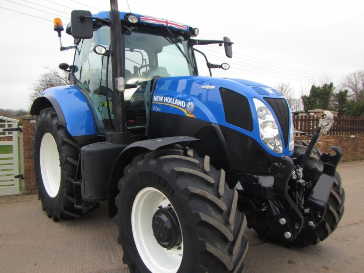 New Holland T7.210