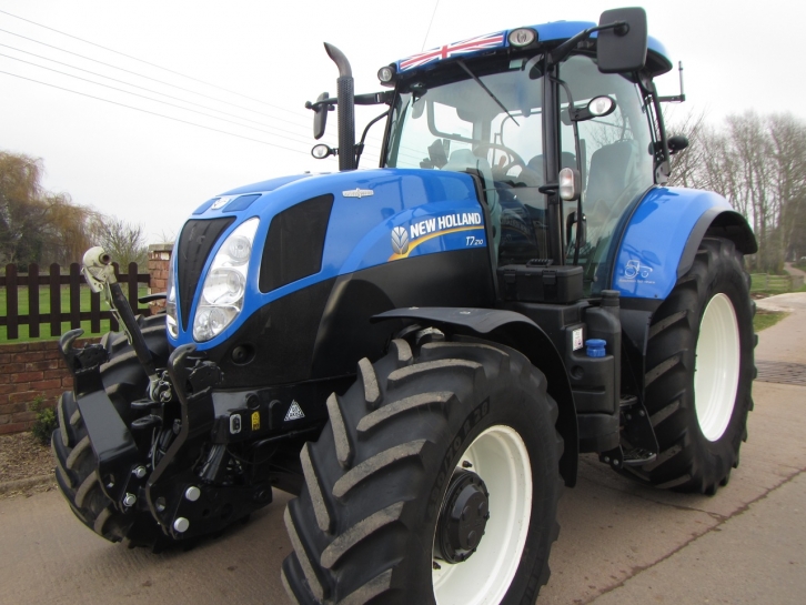 New Holland T7.210