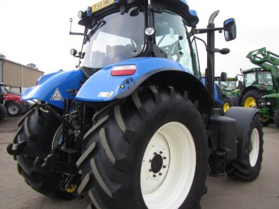 New Holland T7.210
