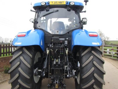 New Holland T7.210