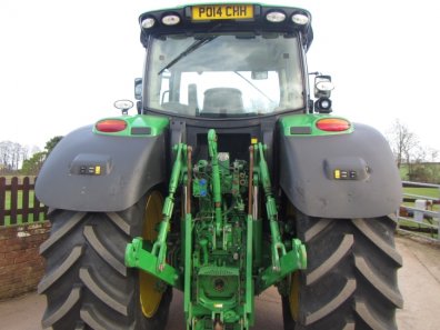 John Deere 6210R