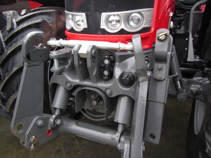 Massey Ferguson 7726 Exclusive