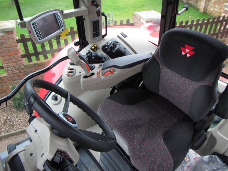 Massey Ferguson 7726 Exclusive