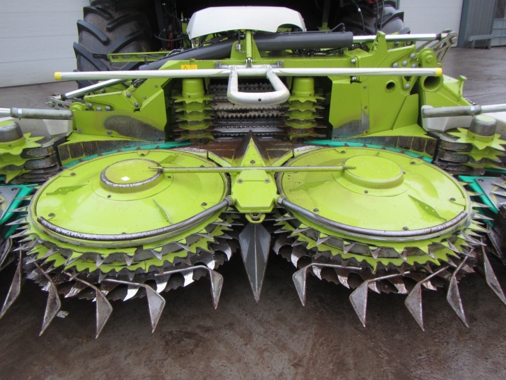 Claas Orbis 750 10 row maize header