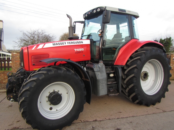 Massey Ferguson 7495