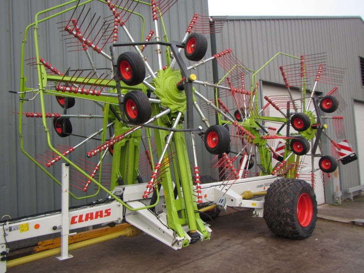 Claas Liner 360 4 rotor rake