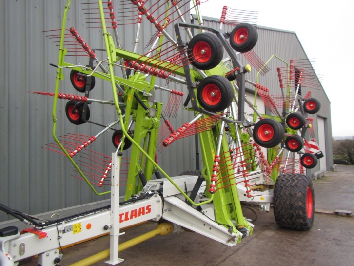 Claas Liner 360 4 rotor rake