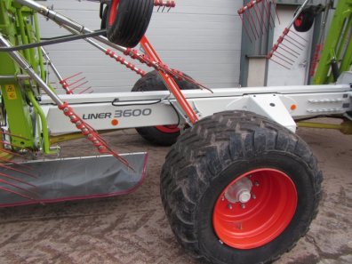 Claas Liner 360 4 rotor rake