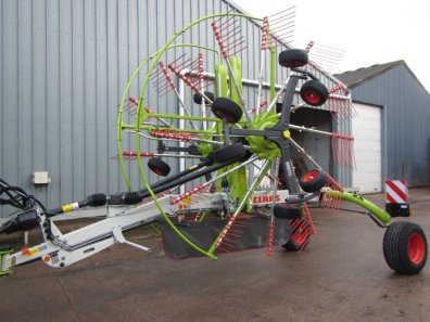 Claas Liner 2800 twin rotor rake