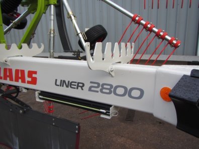 Claas Liner 2800 twin rotor rake
