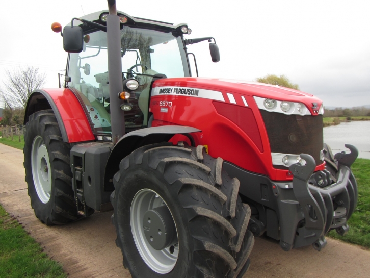 Massey Ferguson 8670 Exclusive